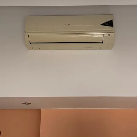 Central Mezonet Apartment *