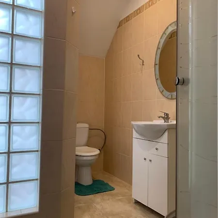 Central Mezonet Apartment *